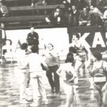 1981-82 XI Torneo Patronato. Iñaki Iriarte retirando al Baskonia del Torneo