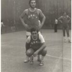 1975 TORNEO exjugadores Lizarralde, Uranga, al fondo Rubio